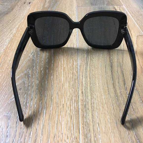 ⬇️ Oversized Black Square Frame Fashion Sunglasses - Picture 5 of 7